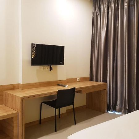 OYO 90015 Platinum Guest House Medan Extérieur photo