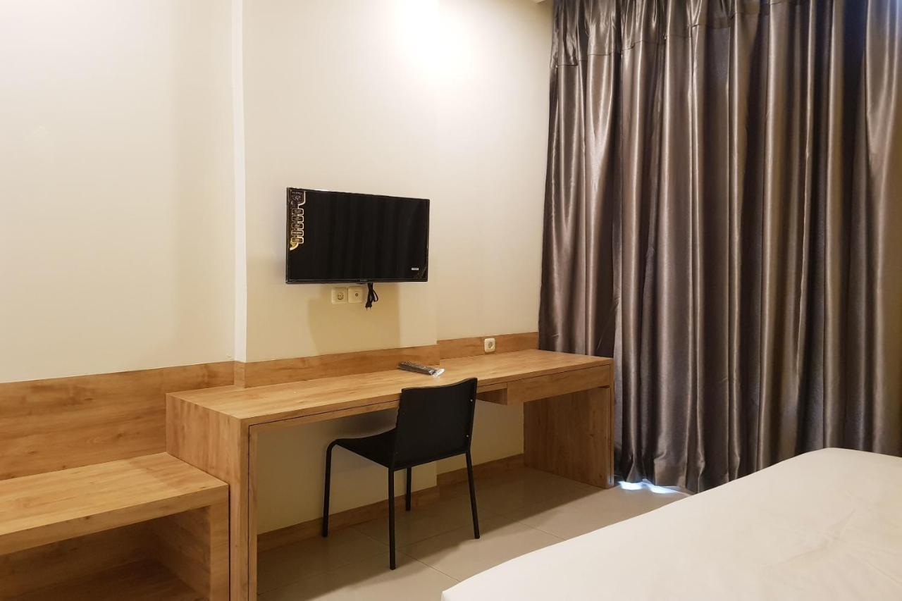 OYO 90015 Platinum Guest House Medan Extérieur photo