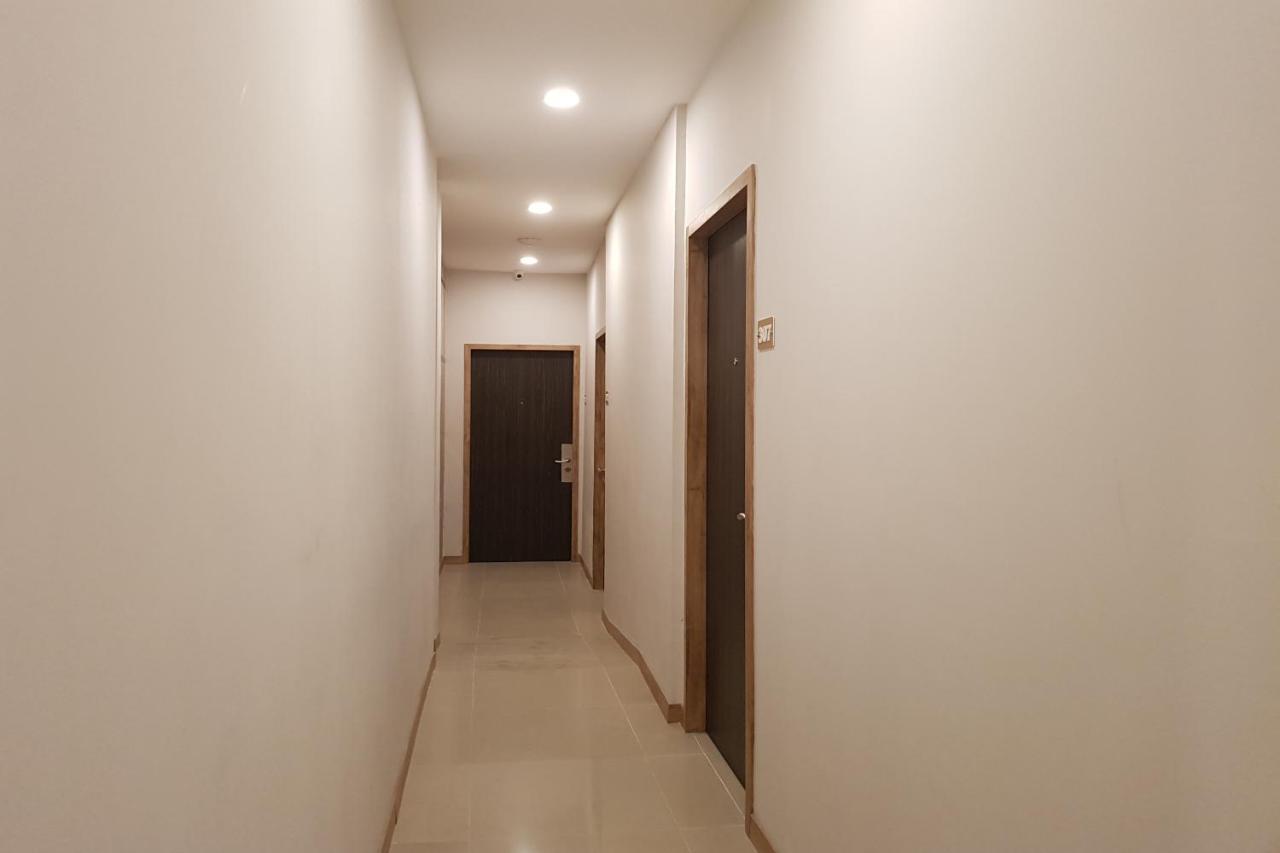 OYO 90015 Platinum Guest House Medan Extérieur photo
