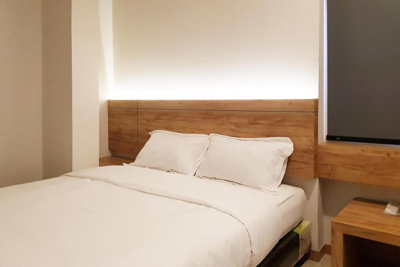 OYO 90015 Platinum Guest House Medan Extérieur photo
