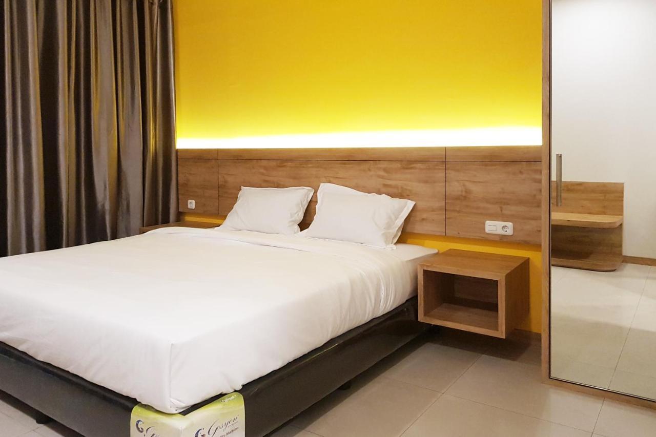 OYO 90015 Platinum Guest House Medan Extérieur photo